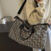 2df8f7f7-5892-4483-a1af-20be18b5c83a-Max-Origin.jpg Patterned Large Capacity Travel Bag